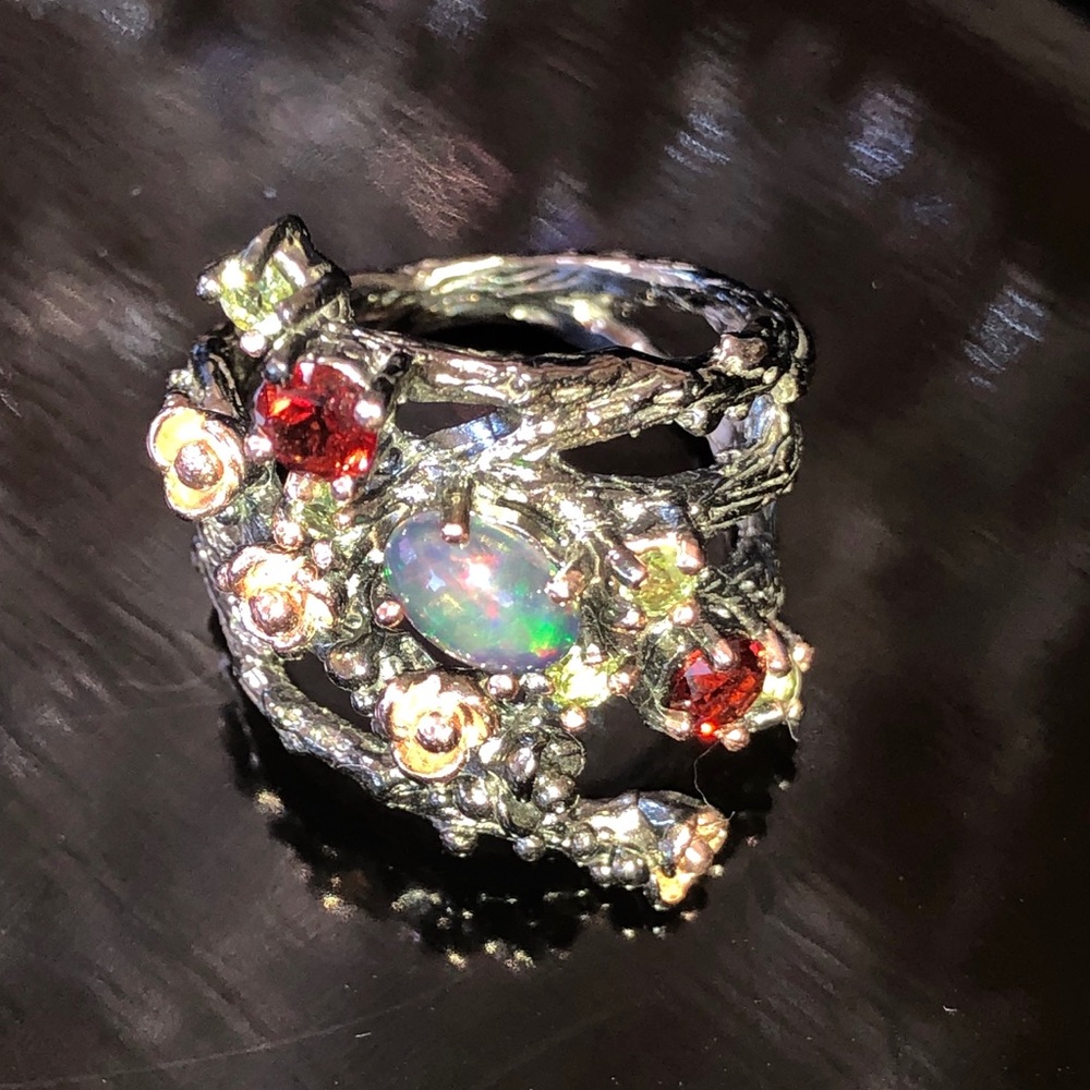 Fascinating  Genuine Black Opal Ring - Picture 2 of 8